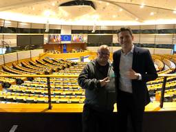 Bredanaars dj Janoesj en Tom Berendsen in het Europees Parlement. (Foto: Raoul Cartens)