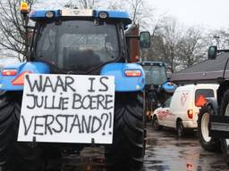 Boeren verzamelen ook in Schaijk. (Foto: Gabor Heeres / SQ Vision)