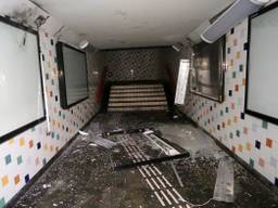 Een beeld van de schade in de voetgangerstunnel (foto: Bart Meesters/Meesters Multi Media).