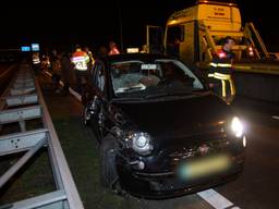 Zes auto's betrokken bij een ongeluk op Midden-Brabantweg bij Kaatsheuvel (foto: Persbureau Midden Brabant/Erik Haverhals)