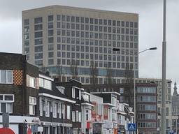 Rechtbank Zeeland-West-Brabant vanuit de wijk De Belcrum (Foto: Willem-Jan Joachems)