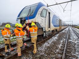 Enorme ravage na botsing tussen trein en vrachtwagen in Berkel-Enschot