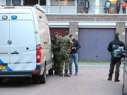 Maandag wordt het pand nog steeds bewaakt (foto: Bart Meesters/SQ Vision).