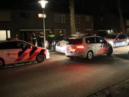 Agenten op straat in Helmond (foto: Harrie Grijseels/SQ Vision)