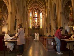 Vaccinaties in de kerk in Zeeland.