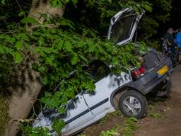 De bestuurder ging ervandoor (foto: SQ Vision Mediaprodukties).