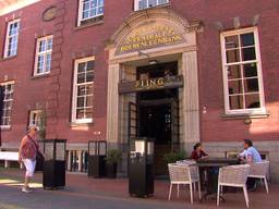 Fling mag weer open.