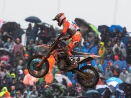 Jeffrey Herlings bij de laatste, kletsnatte MX of Nations in Assen (foto: KTM Images/Ray Archer).