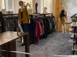Kledingwinkels oss shop