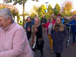 https://api.omroepbrabant.nl/img/f/$width$/$height$/0.5/0.5/bWVkaWEvcHJvZC8zOTcwOTQwLmpwZz9zdj0yMDE5LTA3LTA3JnN0PTIwMjAtMDEtMDFUMDAlM0EwMCUzQTAwWiZzZT0yMDQwLTAxLTAxVDAwJTNBMDAlM0EwMFomc3I9YiZzcD1yJnNpZz1SNElmWDRRb2RoZ1dGd1FuMWw3cnI2T1hCQSUyRjNmQW1aY0N6VEJ4WlRGWmslM0Q=