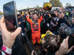 Jeffrey Herlings kan eindelijk écht juichen (foto: KTM Images/Ray Archer).