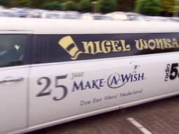 De grootste wens van Nigel (7) gaat in vervulling, een dag in de fabriek van Willy Wonka