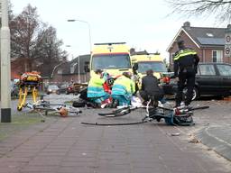 Fietsers zwaargewond bij ongeluk Deurne