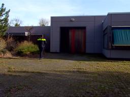 Politie doet inval in loods met spullen voor hennepkwekerij in Rijen