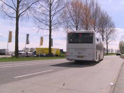 Actie tegen invoering van wifi op Brabantse bussen zorgt voor heel veel chagrijn bij jongeren