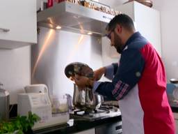 Helmondse Tv-kok Mounir Toub vult zijn maag tijdens ramadan alleen met harira: ‘Goed gevulde soep'