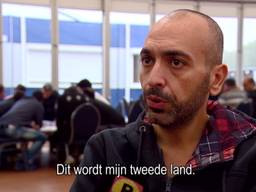 Vluchtelingen in noodopvang Rosmalen krijgen Nederlandse les