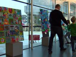 Kinderen runnen het Van Abbemuseum