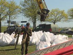 Waterschap en defensie oefenen samen in West-Brabant