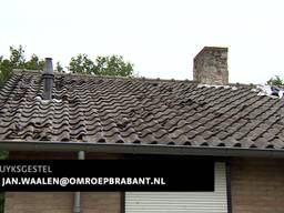 Na regen komt .. asbest. Sommige bewoners Luyksgestel hebben dubbel pech.