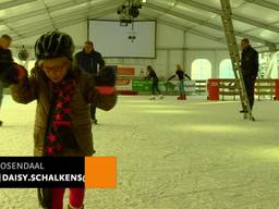 Blinden op de schaatsbaan: 'Fijn dat je nu niemand omver kunt schaatsen'