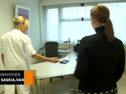 Lange wachtlijst Maxima Medisch Centrum voor vrouwen met klachten sterilisatie-veertjes Essure