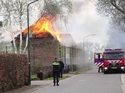 Boerderijwoning in Haren gaat in rook op