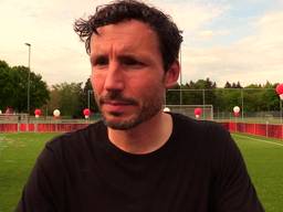 Mark van Bommel opent ‘zijn’ unieke voetbalveld bij PSV