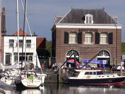 Roparum komt voor het eerst door Willemstad