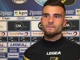 Rai Vloeit scoort twee keer voor NAC Breda tegen FC Groningen
