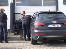Grote hoeveelheid wiet en cocaïne gevonden bij autobedrijf in Goirle, drie arrestaties
