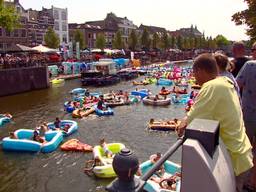 Brabants grootste poolparty: Breda Drijft