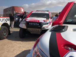 D'n Dakar van Ronald en Twan: zo ziet de start van een Dakar-etappe eruit
