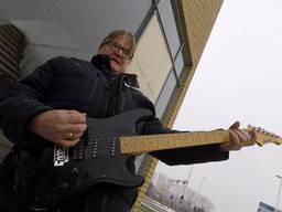 Monsterhit Thunderstruck van ACDC wordt Benno’s carnavalskraker: Knallen!