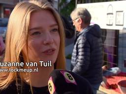 Opgesloten in een kooi op straat in Breda
