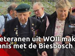 Veteranen uit WOII maken kennis met de geschiedenis van de Biesbosch liniecrossers