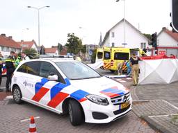Zwaargewonde na botsing tussen scooter en auto in Eindhoven