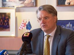 Wim van de Donk over de taak van waarnemend burgemeester Jan Boelhouwer