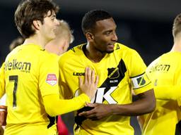 NAC-aanvoerder Malone scoorde de eerste goal tegen TOP Oss.