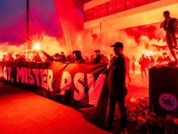 PSV-fans herdenken Willy van der Kuijlen