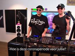 DJ-duo draait gewoon voor volle zalen, ondanks corona