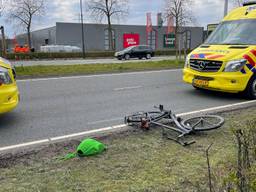Fietser zwaargewond na aanrijding op oversteekplaats in Helmond