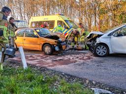 Frontale botsing tussen auto's op afrit A58, vermoedelijk spookrijder