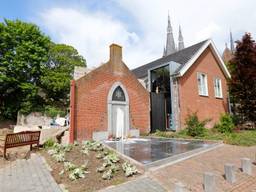 Schoonmaak van Joods monument in Cuijk begonnen