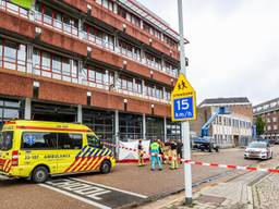 Man zwaargewond na val van balkon in Eindhoven