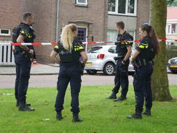 Overvallers schieten op bewoner in Oudenbosch, daders nog op de vlucht