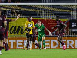 Edwin de Graaf met zijn analyse na het 2-2 gelijkspel tegen Telstar