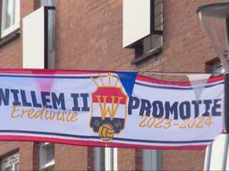 De Langestraat in Tilburg weet het zeker, Willem II gaat promoveren (foto: Omroep Brabant).