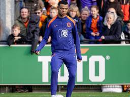 Cody Gakpo tijdens een training in Zeist. (Foto: Broer van den Boom/Orange Pictures)