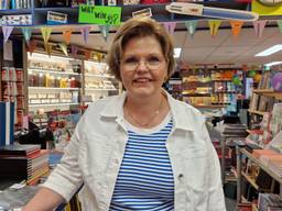 Bij Boekhandel Schellen worden de eerste schoolspullen al gehaald (foto: Tom Berkers).